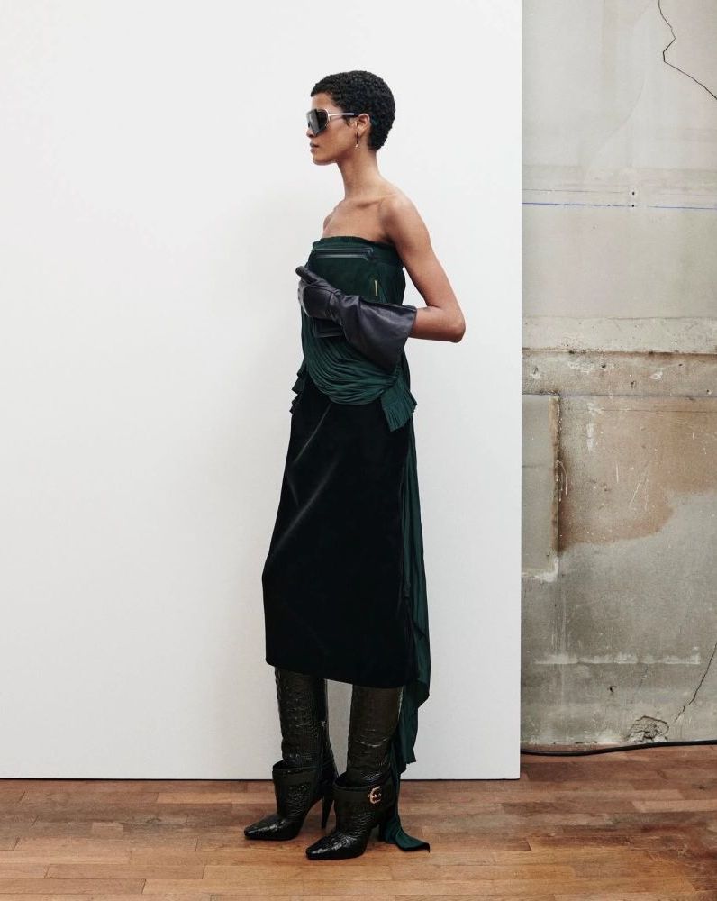 SLY010